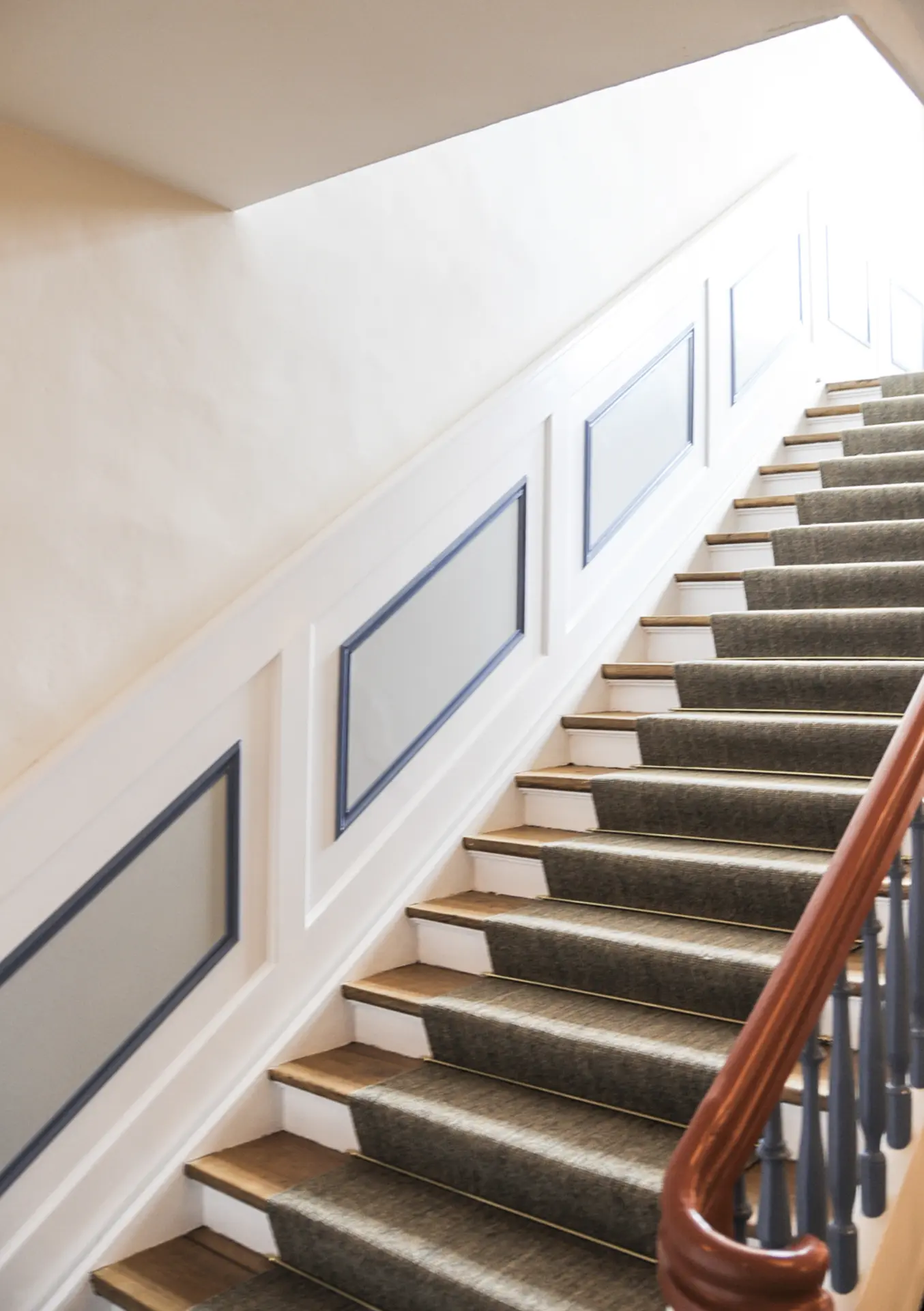 Treppe ins Obergeschoss